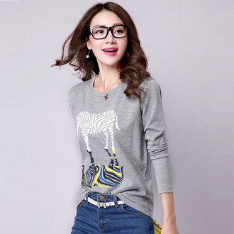 逸之妍 女士卡通印花长袖t恤 逸之妍 女士卡通印花长袖t恤