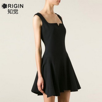 知觉之门 欧美经典小黑裙