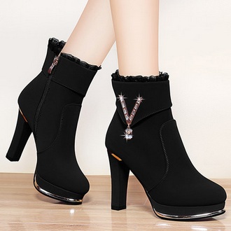 金丝兔 英伦风水钻防水台粗高跟加绒短靴